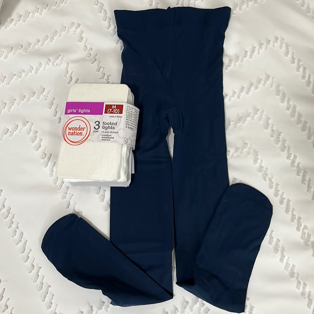 🦵 New Girls’ Tights 3 pair, Size Medium